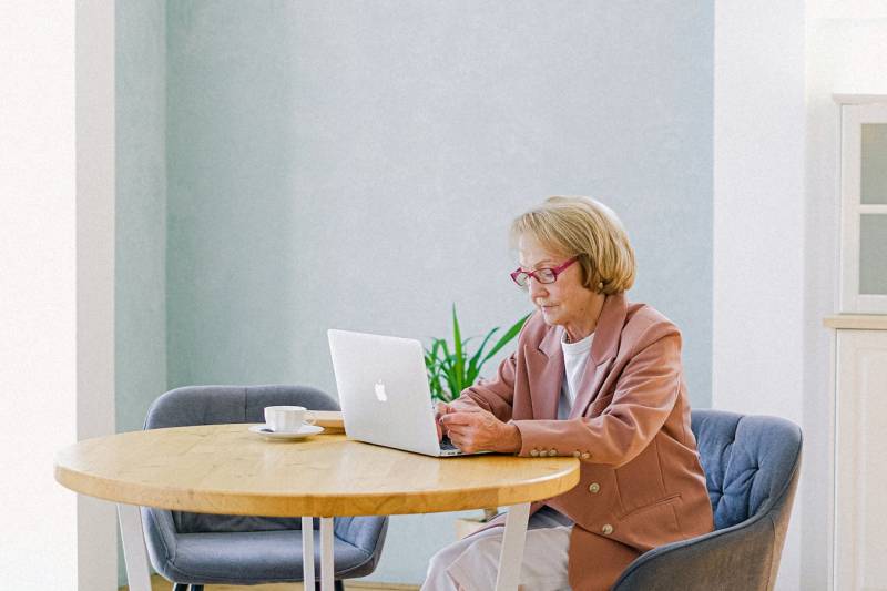 Unleashing Innovation Through Tech Guest Posts: A Platform for Knowledge Sharing